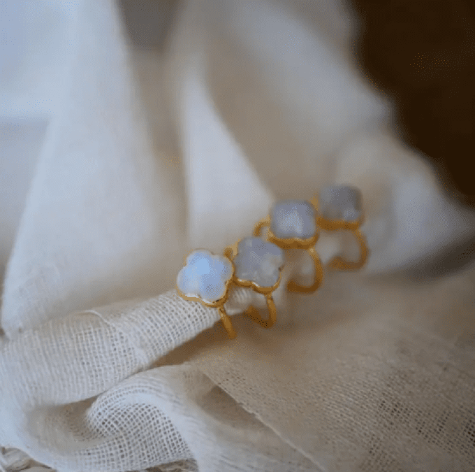 BAGUE SUBHAGYA, PIERRE DE LUNE