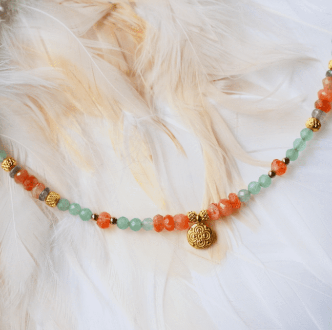 Collier SAANJEEVANI - Aventurine, Pierre de Soleil, Trèfle